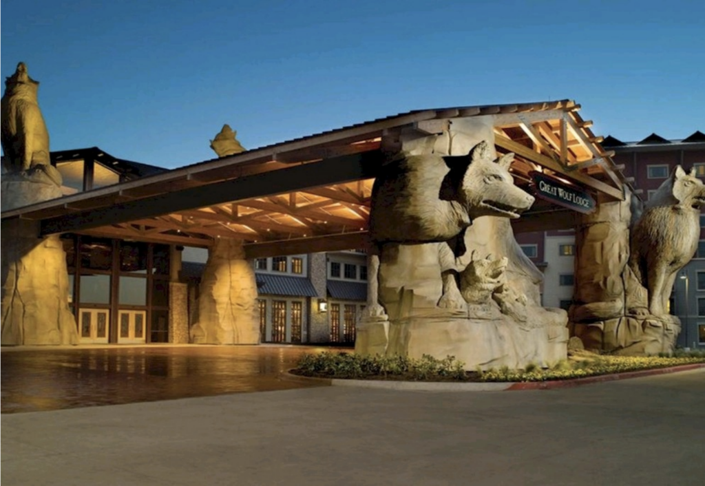 Porte-Cochere, Great Wolf Lodge, Grapevine TX 