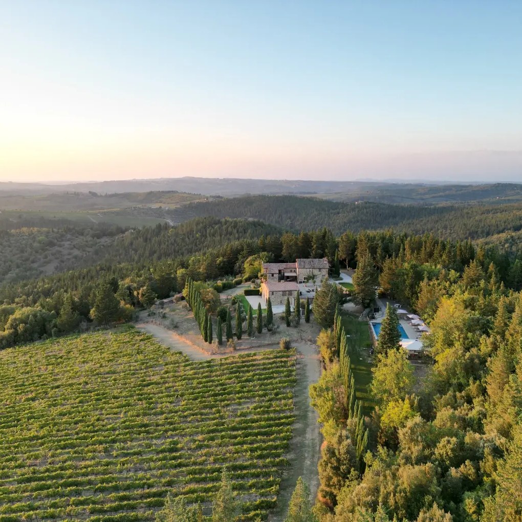 Villa Ardore pictured a successful collaboration that ultimately led to the creation of Italy access advisory.